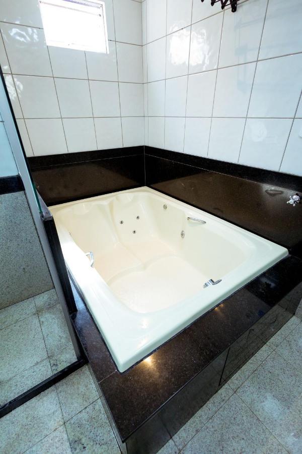 Thermas Paradise - Rio Quente- Duplex 3 Quartos Com Hidromassagem Zewnętrze zdjęcie