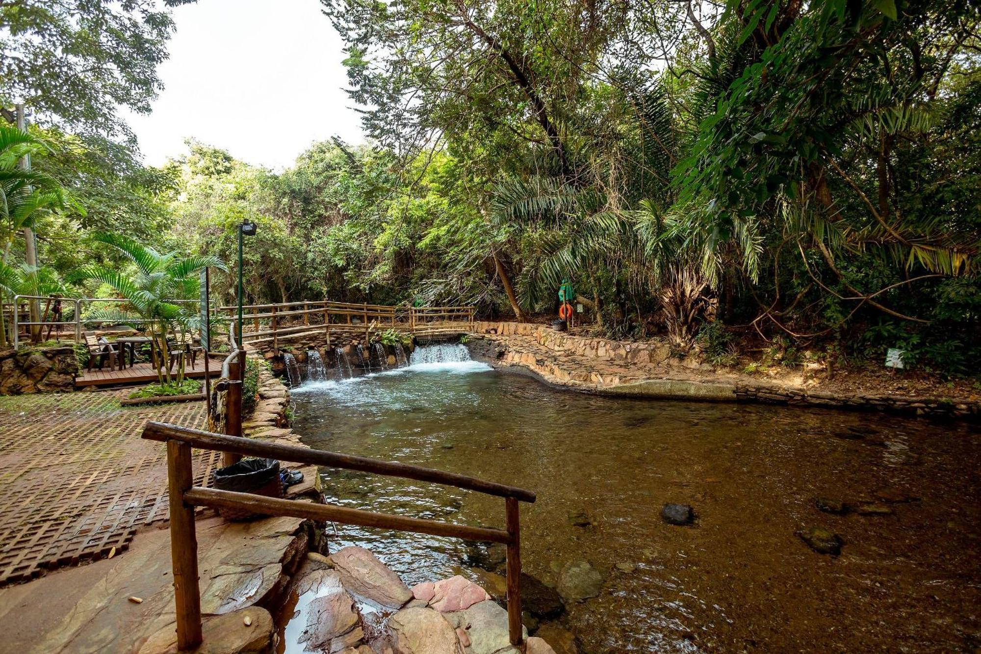Thermas Paradise - Rio Quente- Duplex 3 Quartos Com Hidromassagem Zewnętrze zdjęcie